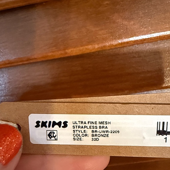 NEW Skims Underwire Bra - Picture 5 of 5
